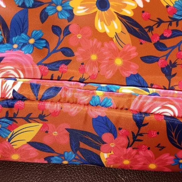 Lug Navigator Tan Floral Crossbody Bag Used - Picture 8 of 8